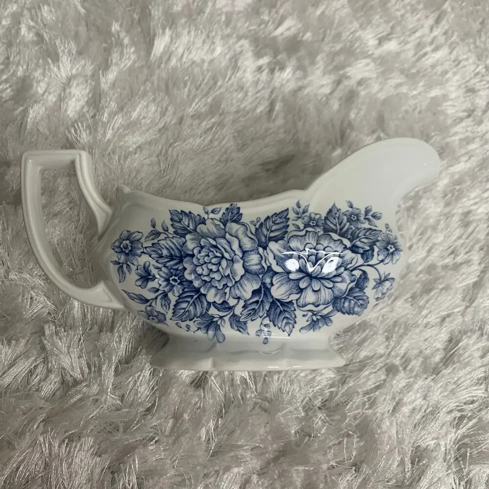 Royal Staffordshire Avondale Ironstone J& G Meakin England Gravy Boat